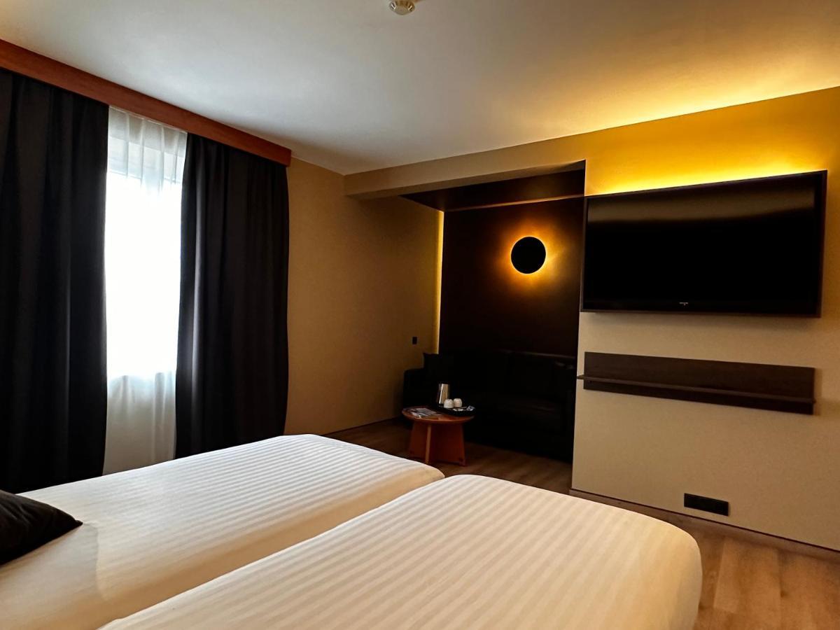 Melba Hotel 4*